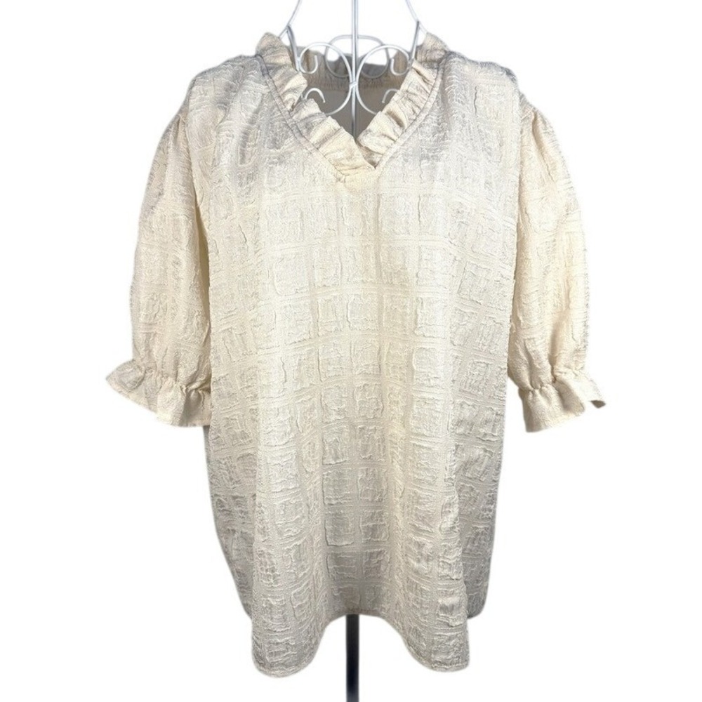 Unbranded Blouse Women 2XL Cream Textured Ruffle V-Neck‎ 3/4 Sleeve Blouse